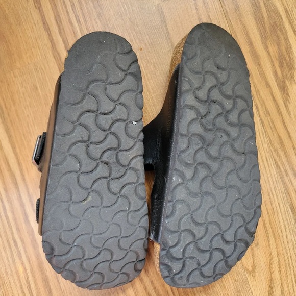 BIRKENSTOCK Arizona sandals - Picture 6 of 8